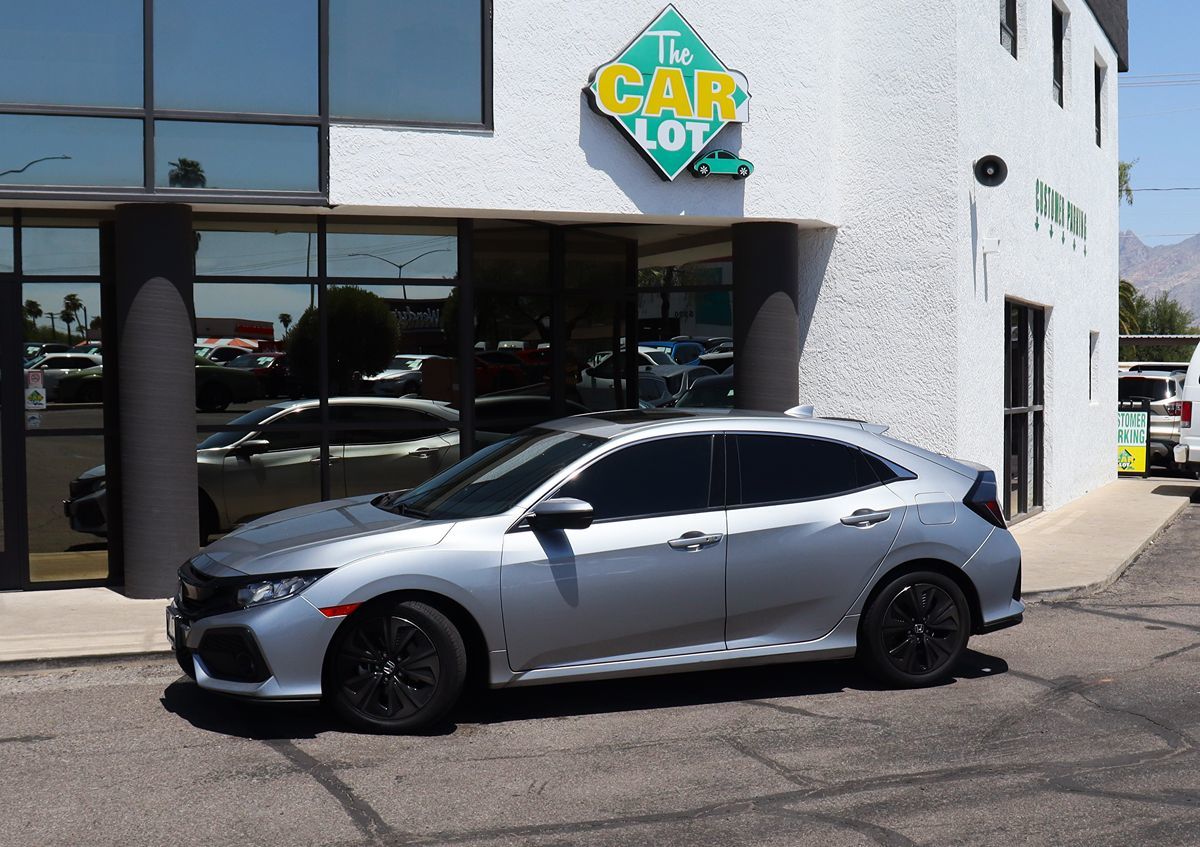 2019 Honda Civic Hatchback EX photo 3