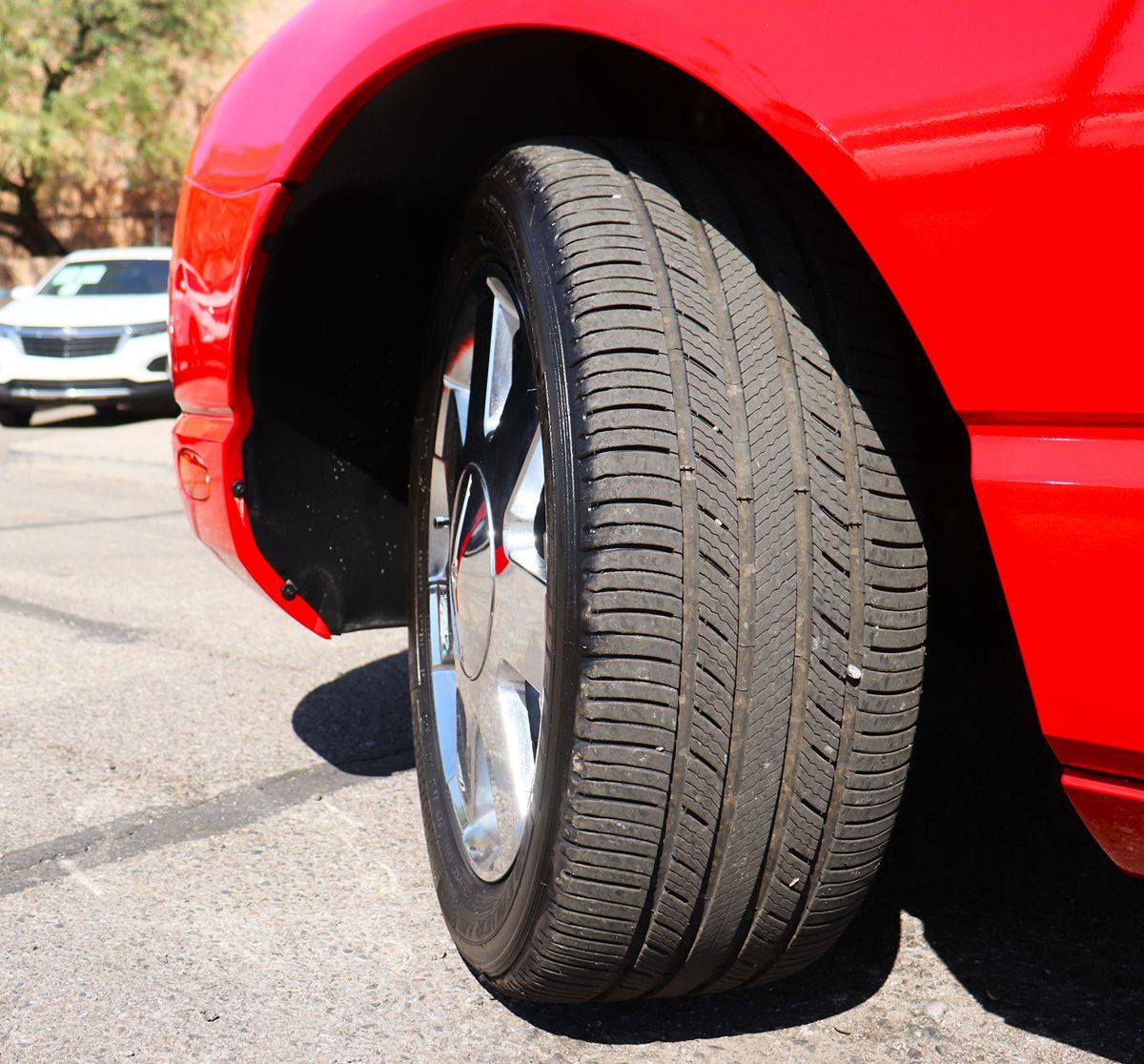 2002 Ford Thunderbird Premium photo 3