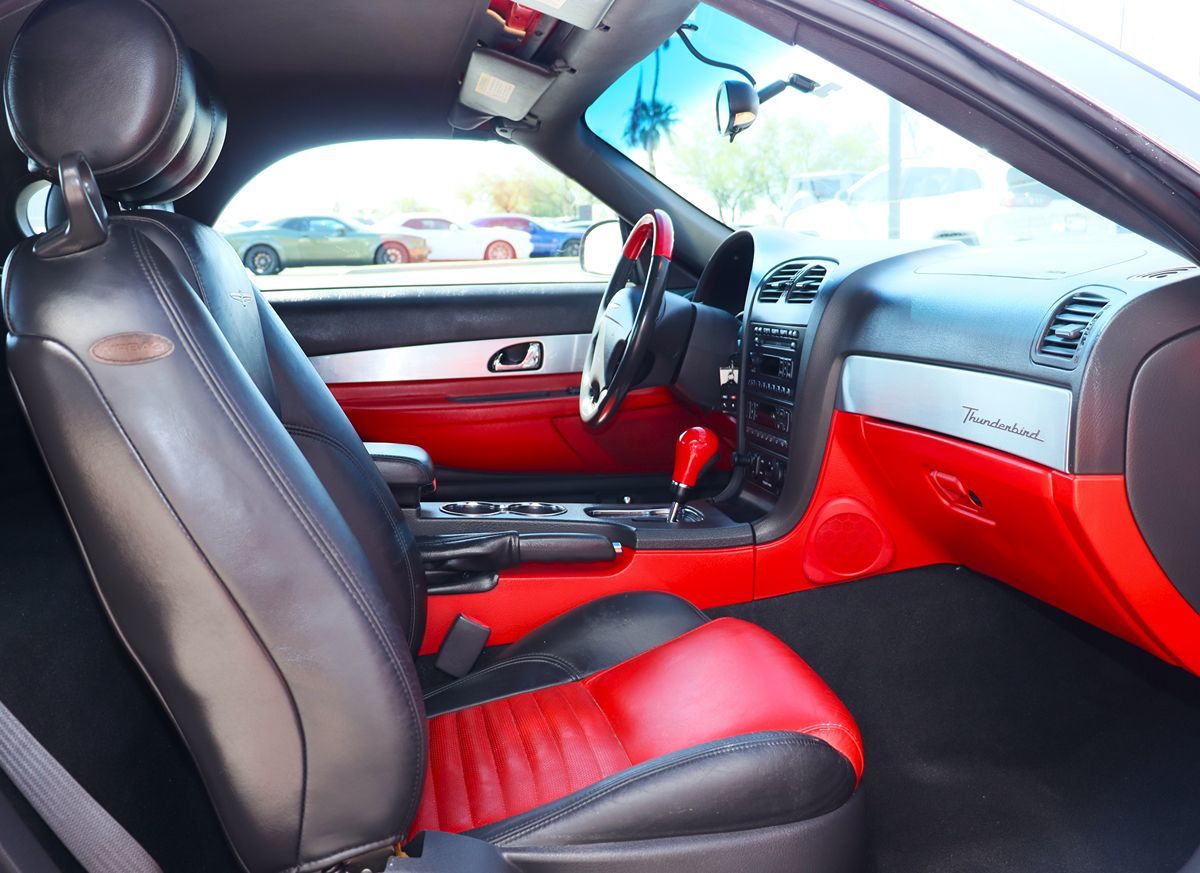 2002 Ford Thunderbird Premium photo 24