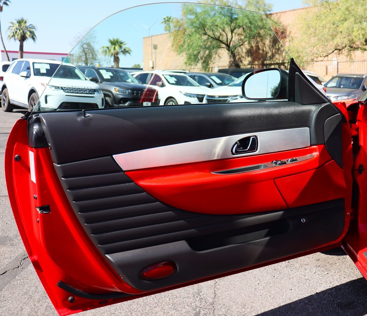 2002 Ford Thunderbird Premium photo 26
