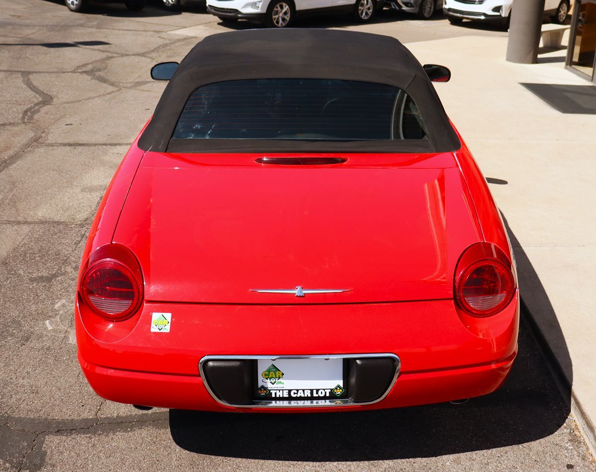 2002 Ford Thunderbird Premium photo 41