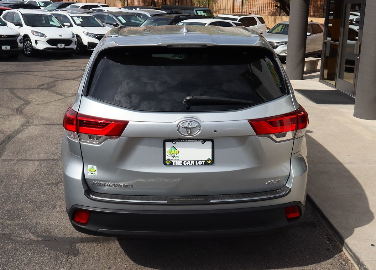 2018 Toyota Highlander XLE photo 6