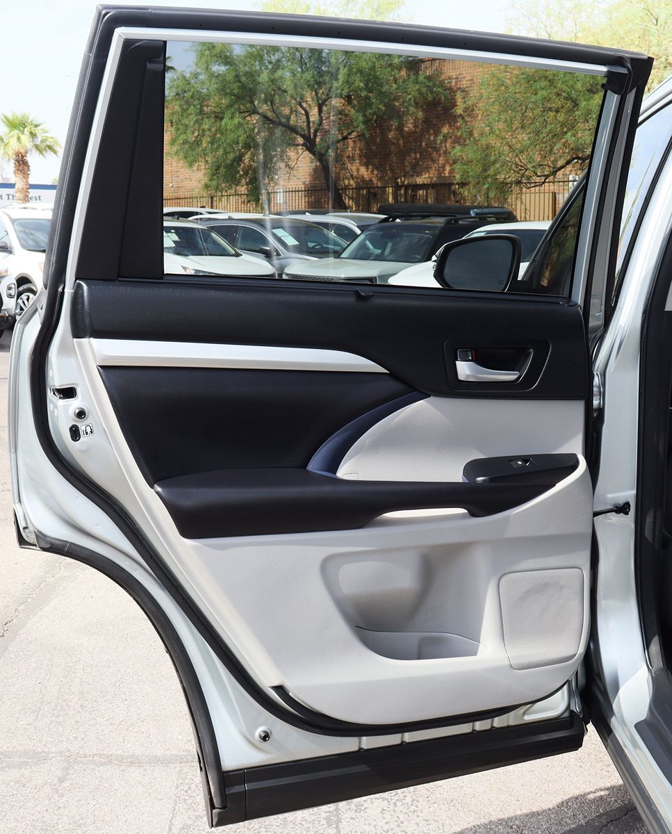 2018 Toyota Highlander XLE photo 29