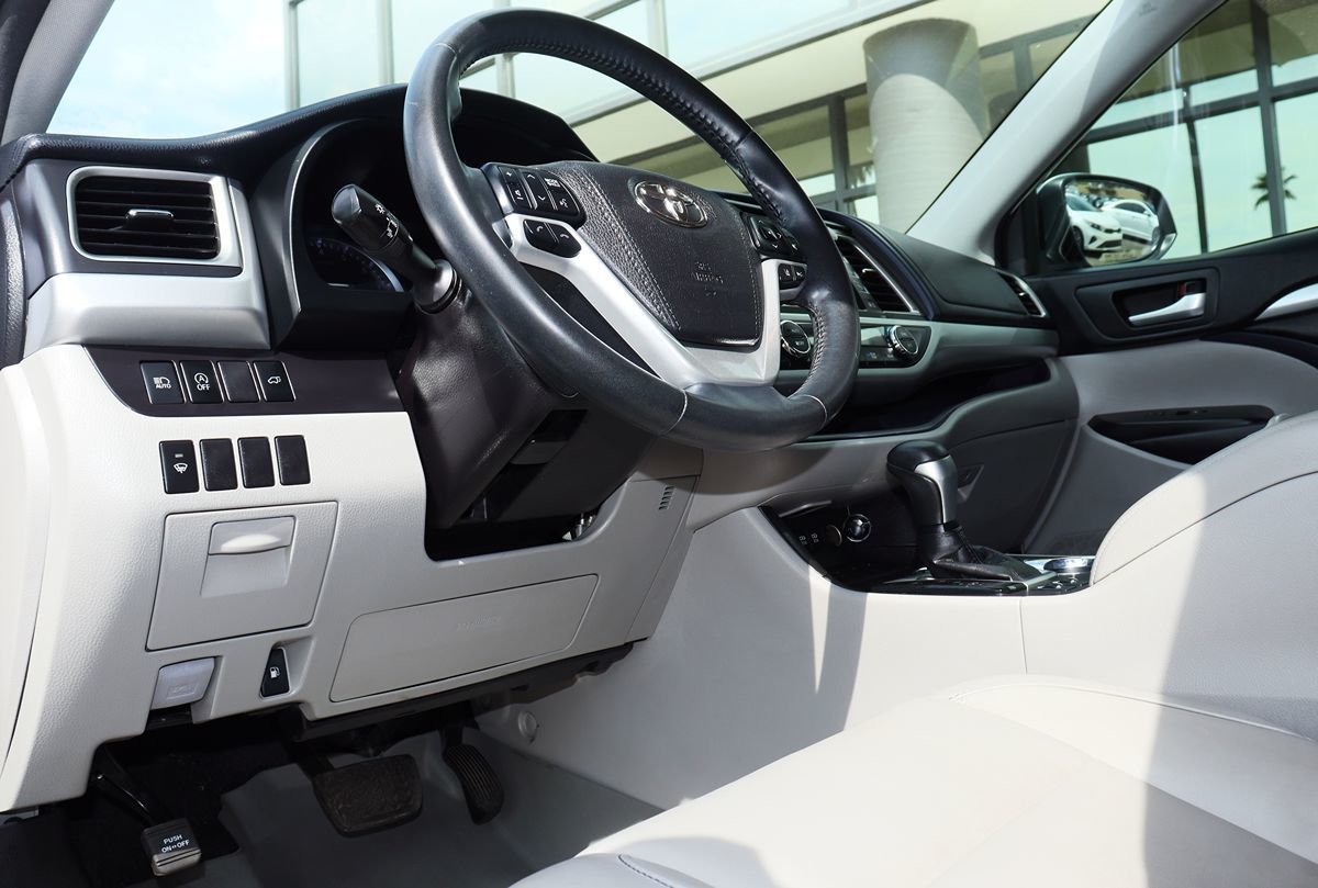 2018 Toyota Highlander XLE photo 43
