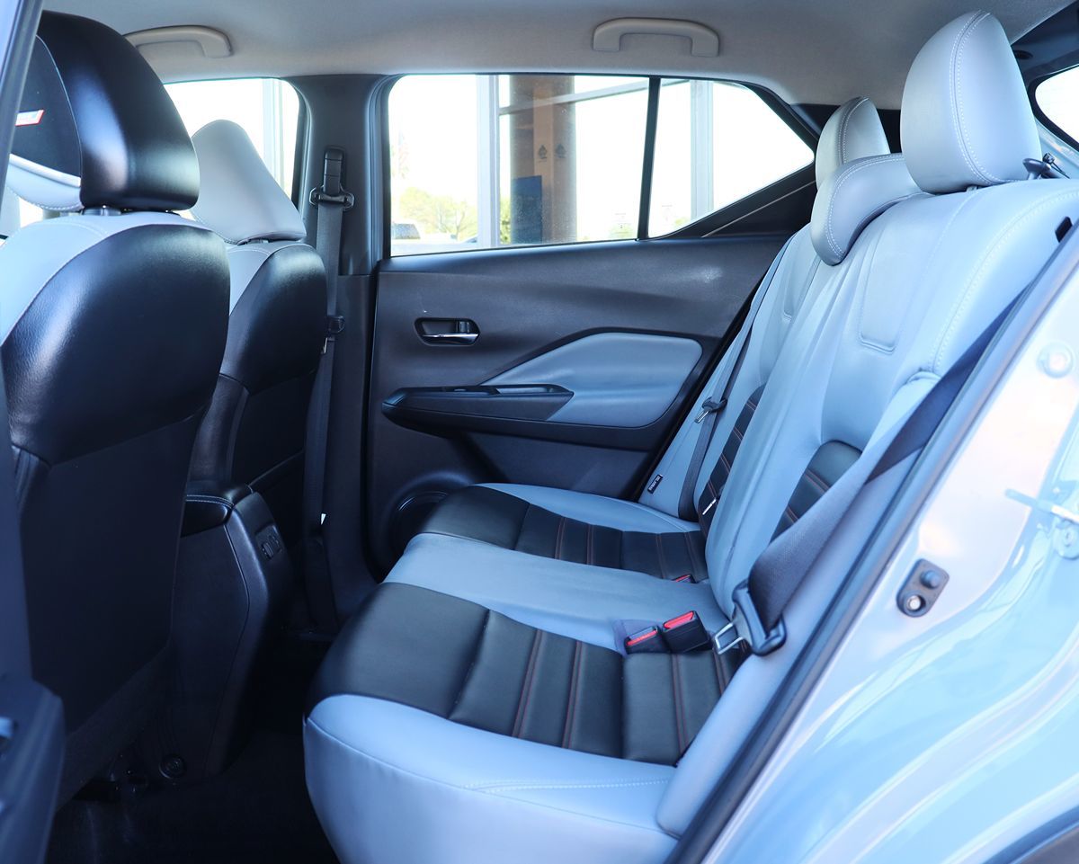 2023 Nissan Kicks SR photo 26