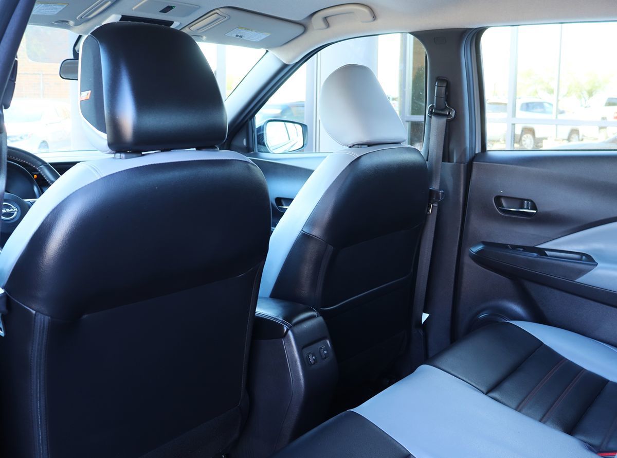2023 Nissan Kicks SR photo 27