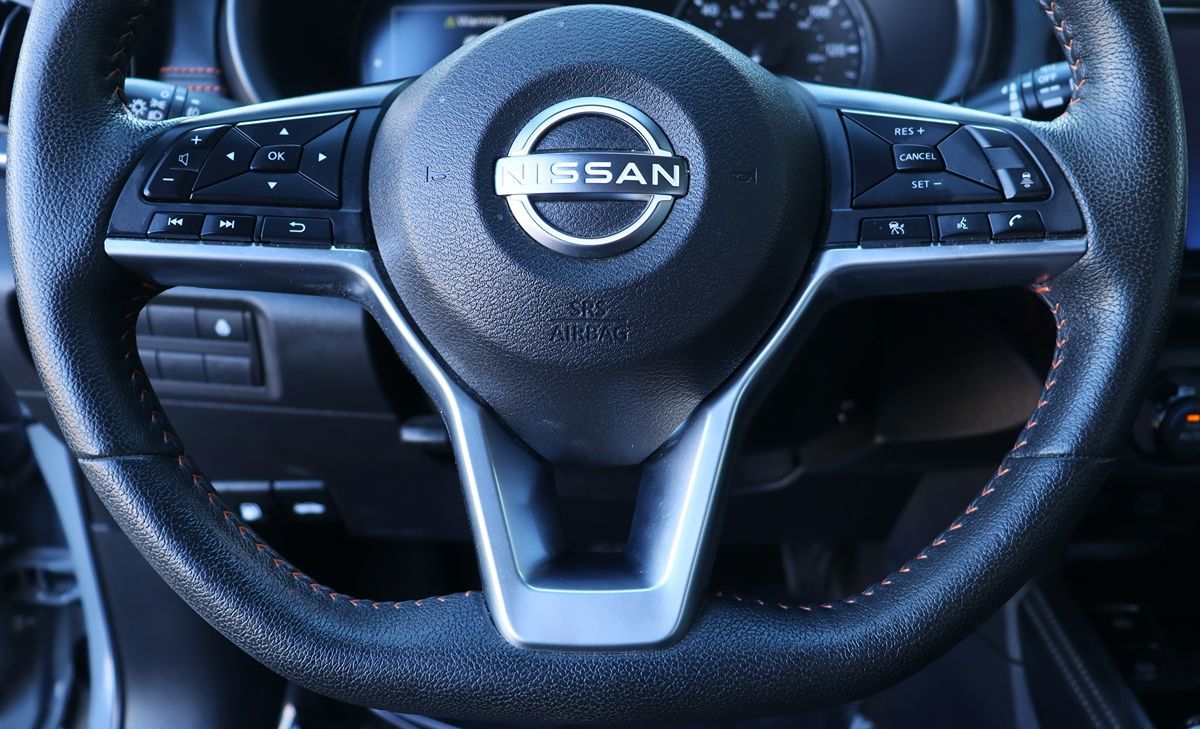 2023 Nissan Kicks SR photo 46