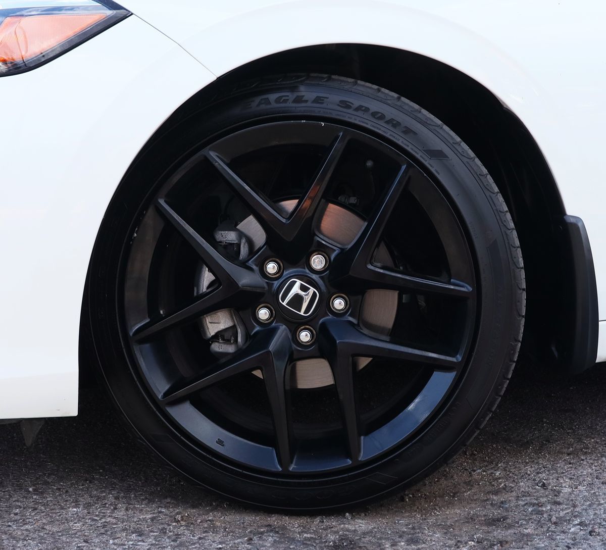 2024 Honda Civic Hatchback Sport photo 4