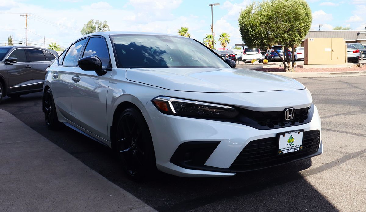 2024 Honda Civic Hatchback Sport photo 17