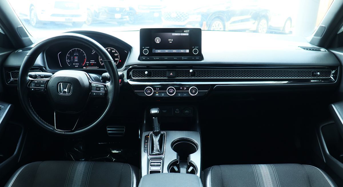 2024 Honda Civic Hatchback Sport photo 31