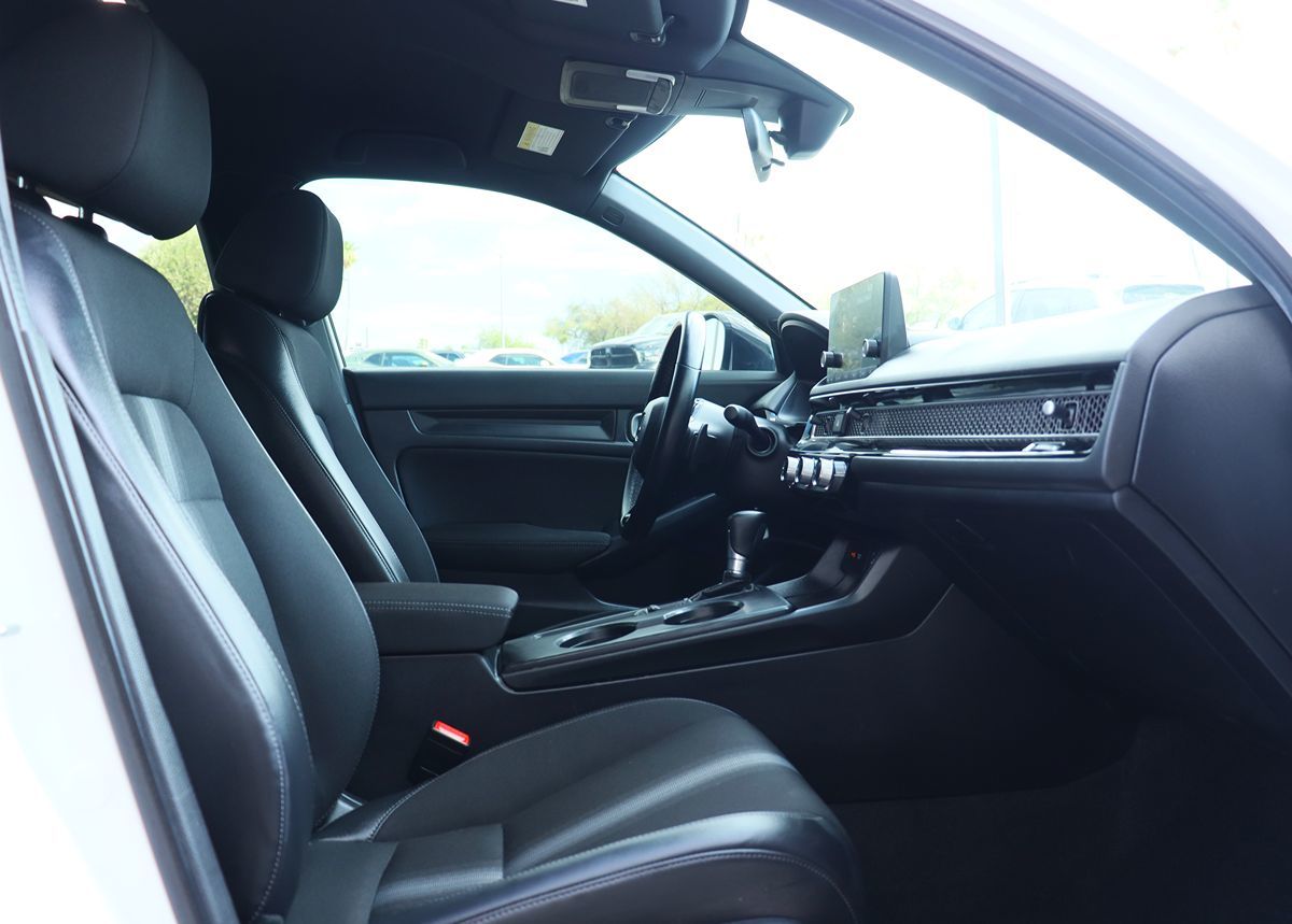2024 Honda Civic Hatchback Sport photo 33