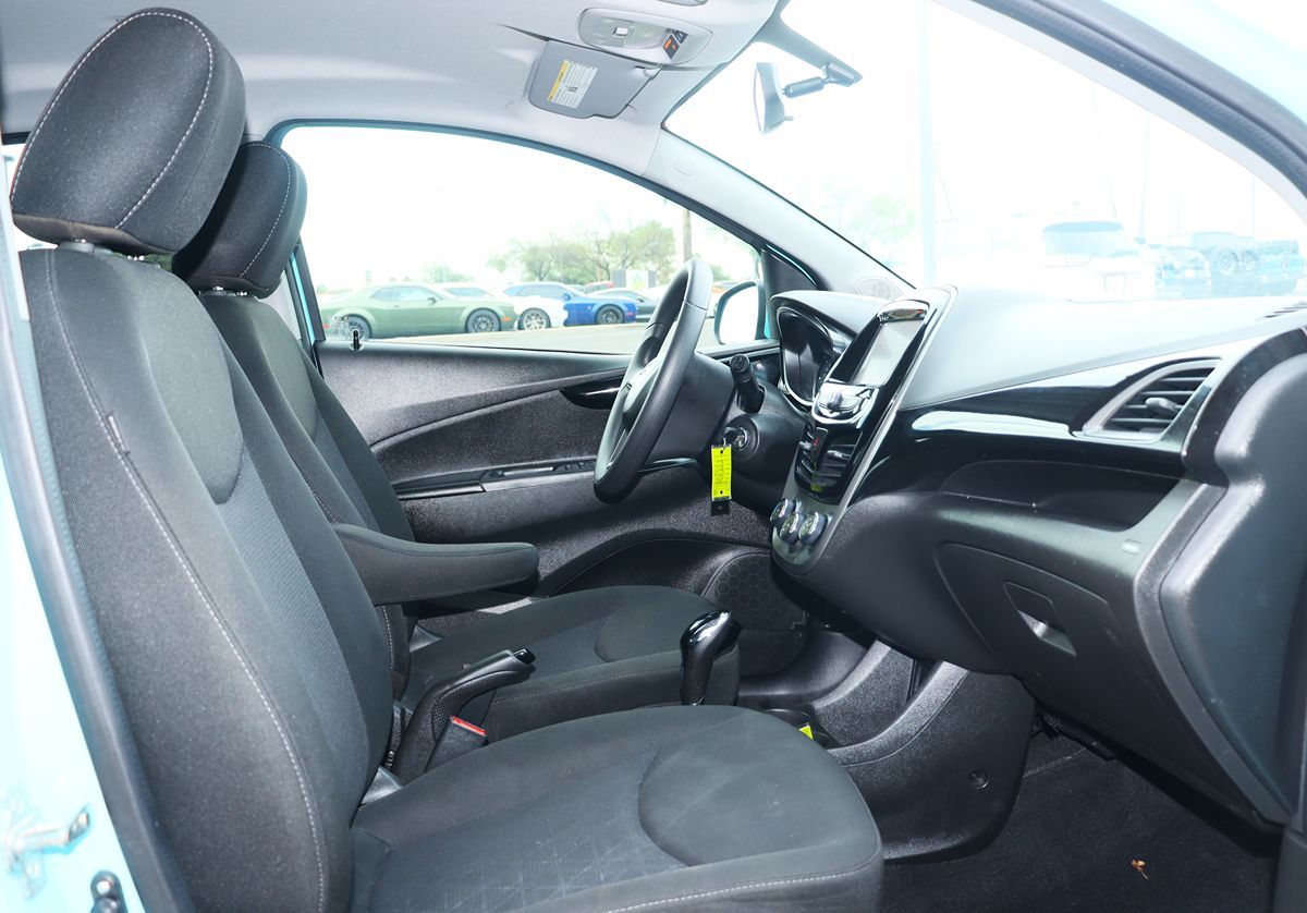 2021 Chevrolet Spark 1LT photo 31