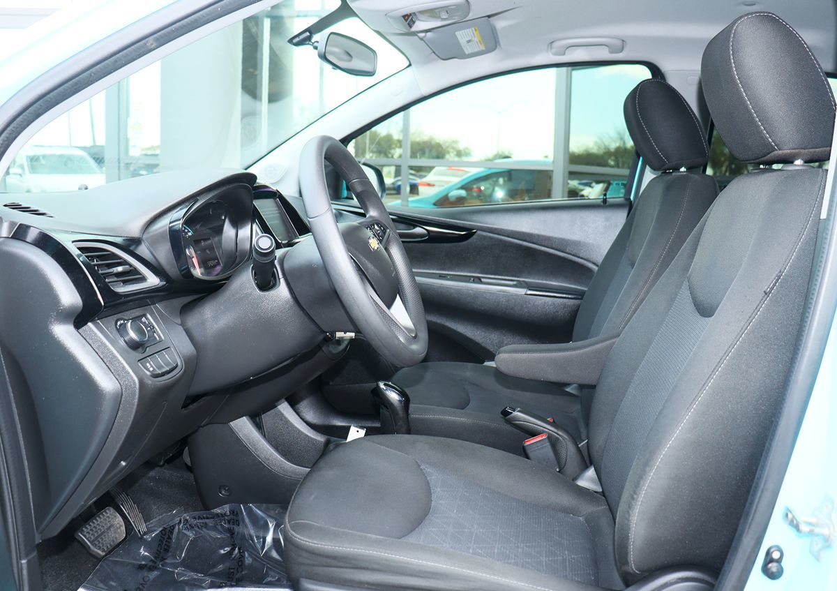 2021 Chevrolet Spark 1LT photo 35