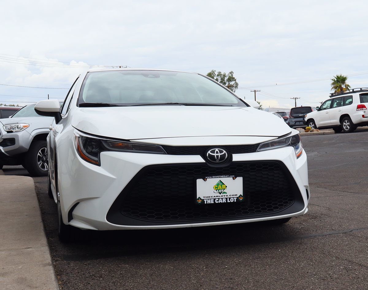2022 Toyota Corolla LE photo 18