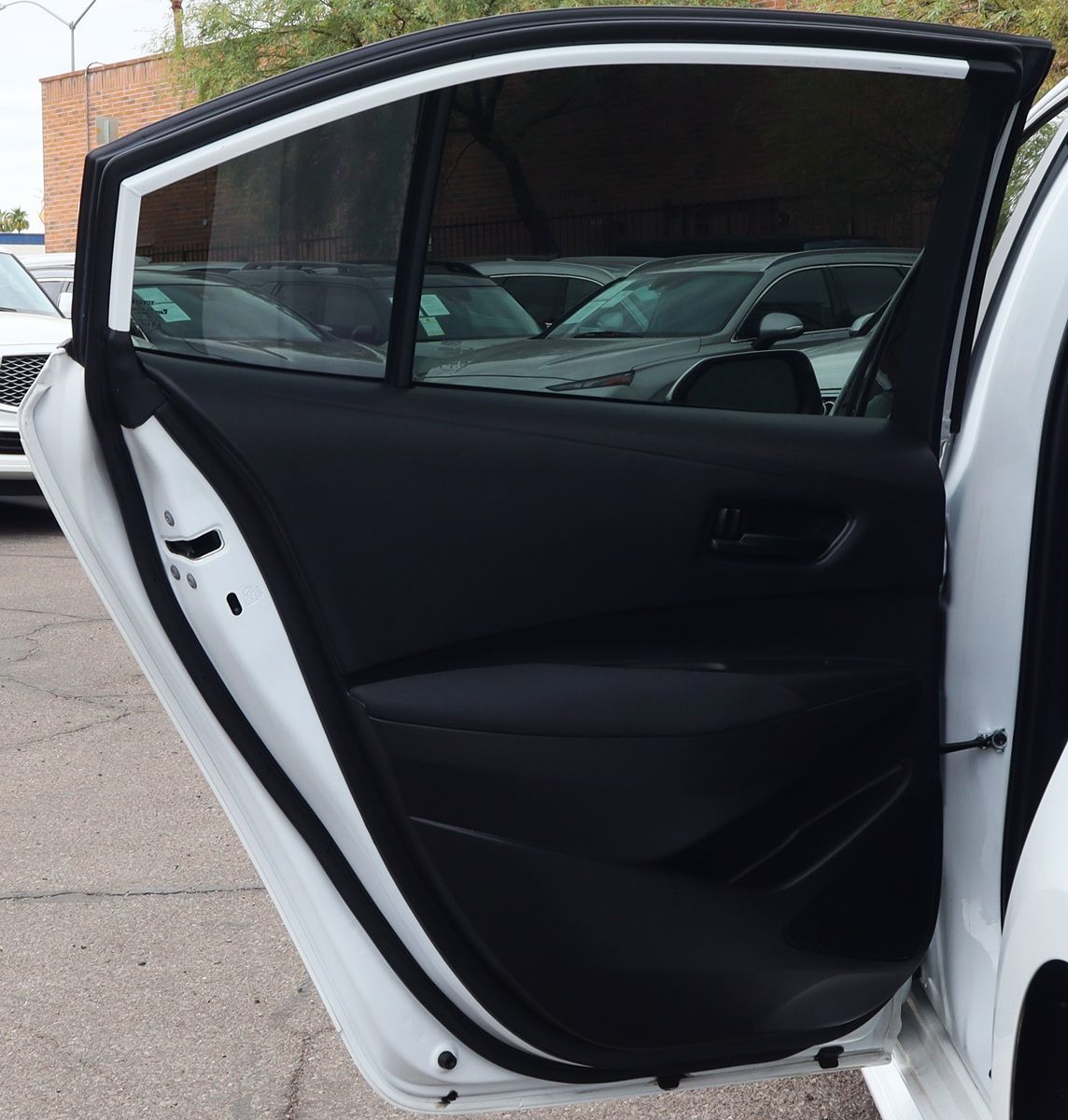 2022 Toyota Corolla LE photo 27