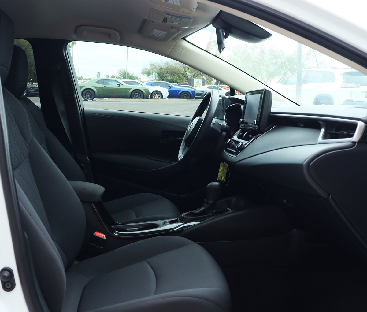 2022 Toyota Corolla LE photo 32