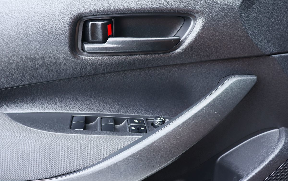 2022 Toyota Corolla LE photo 38