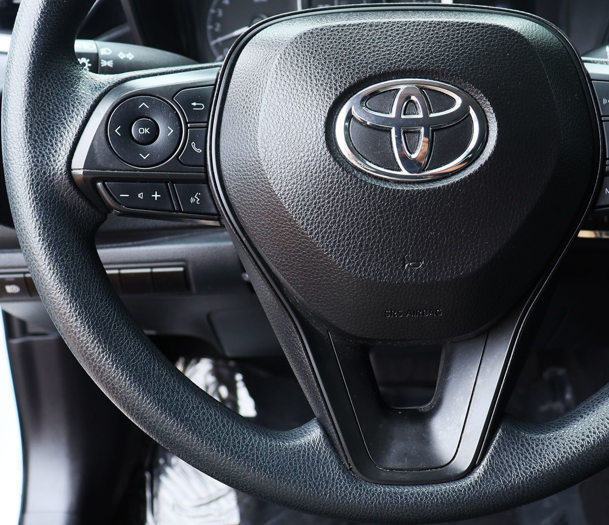 2022 Toyota Corolla LE photo 46
