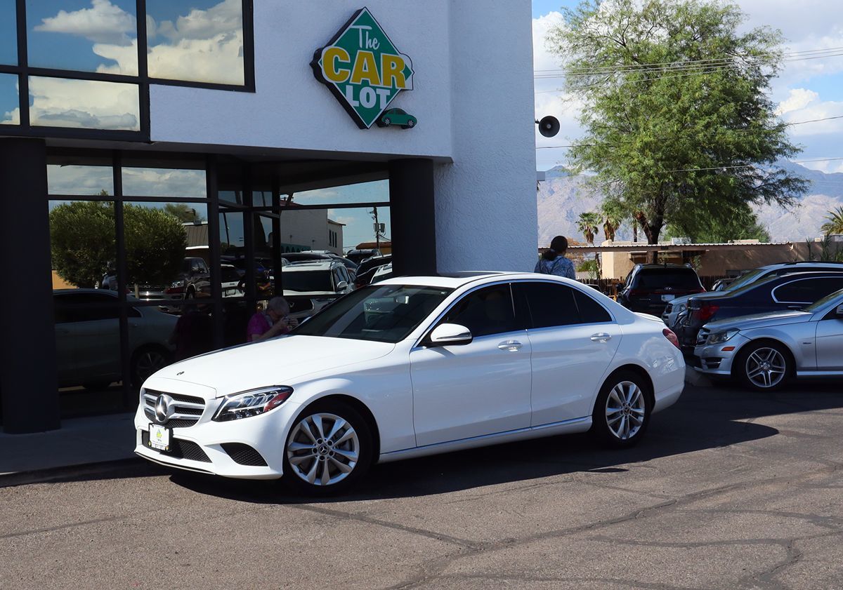 2019 Mercedes Benz C 300 photo 2