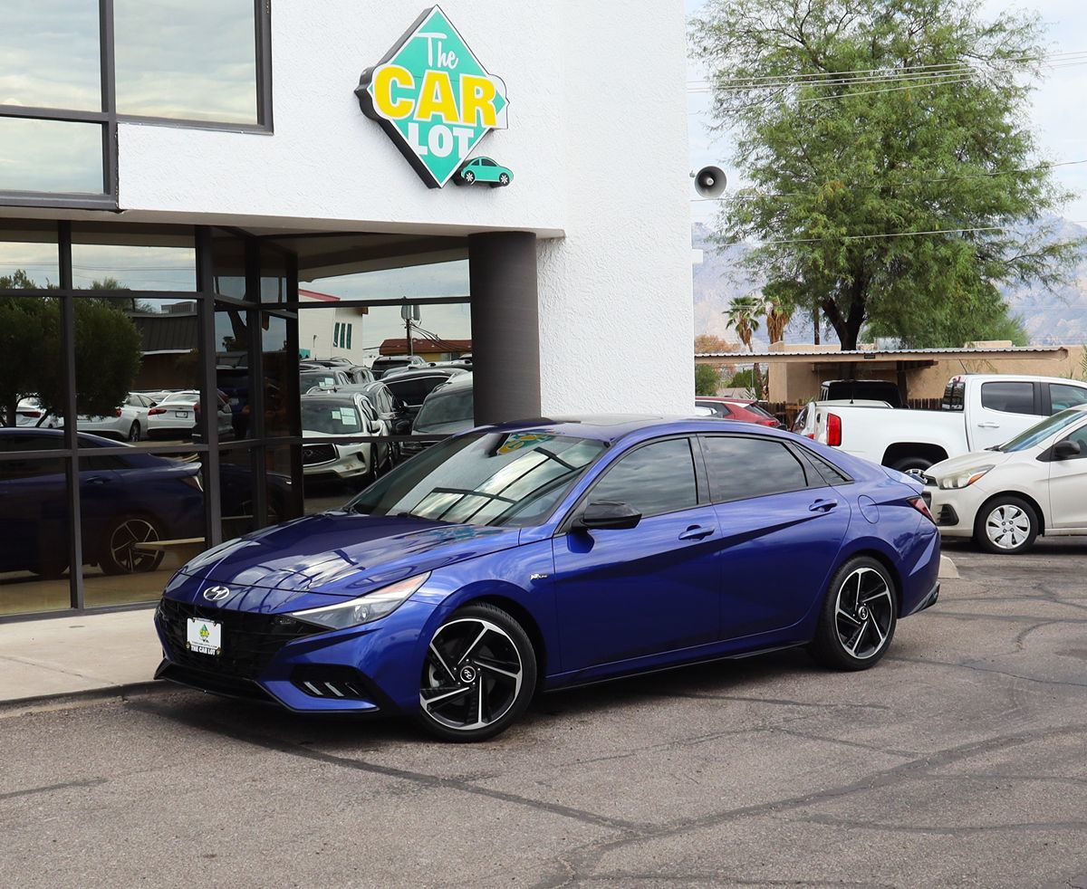 2022 Hyundai Elantra N Line photo 2