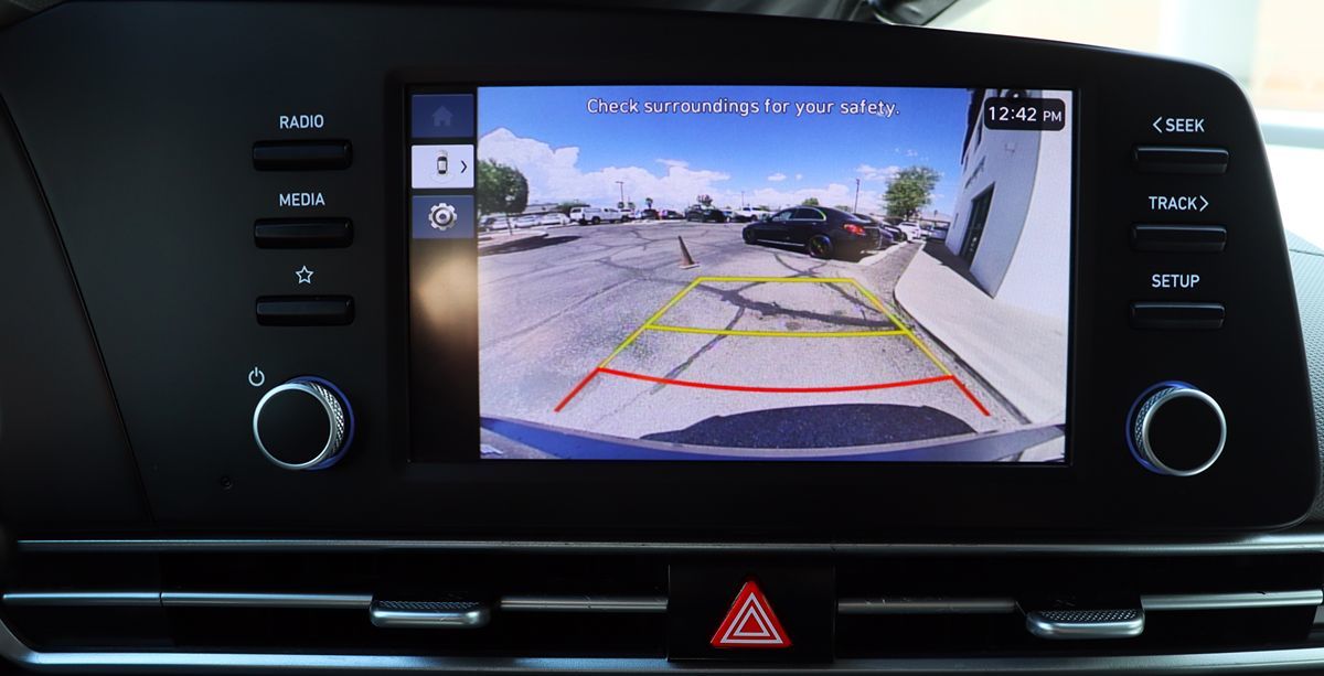 2024 Hyundai Elantra SE photo 35