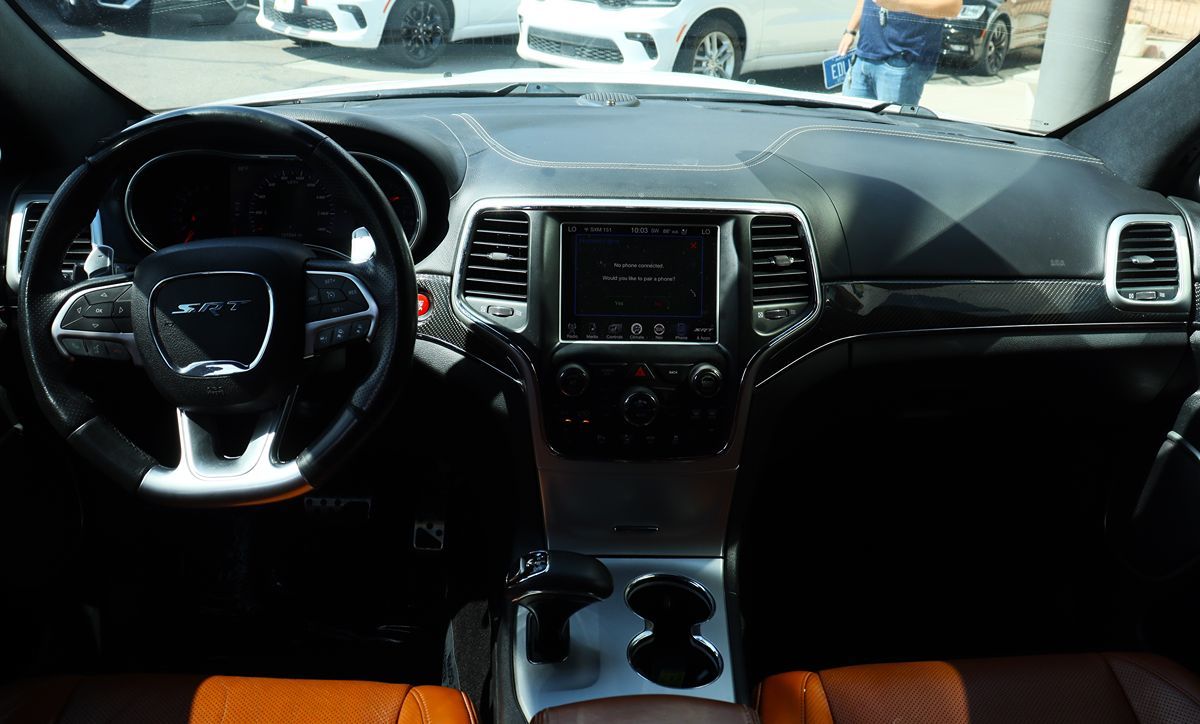 2014 Jeep Grand Cherokee SRT8 photo 32