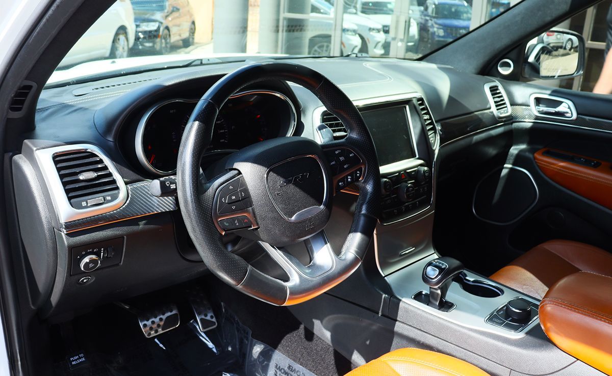 2014 Jeep Grand Cherokee SRT8 photo 40