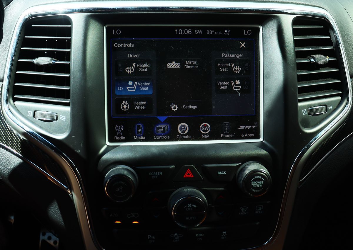 2014 Jeep Grand Cherokee SRT8 photo 46