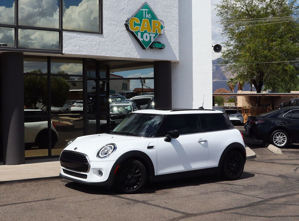 2020 Mini Cooper 2 Door Hardtop Iconic photo 2