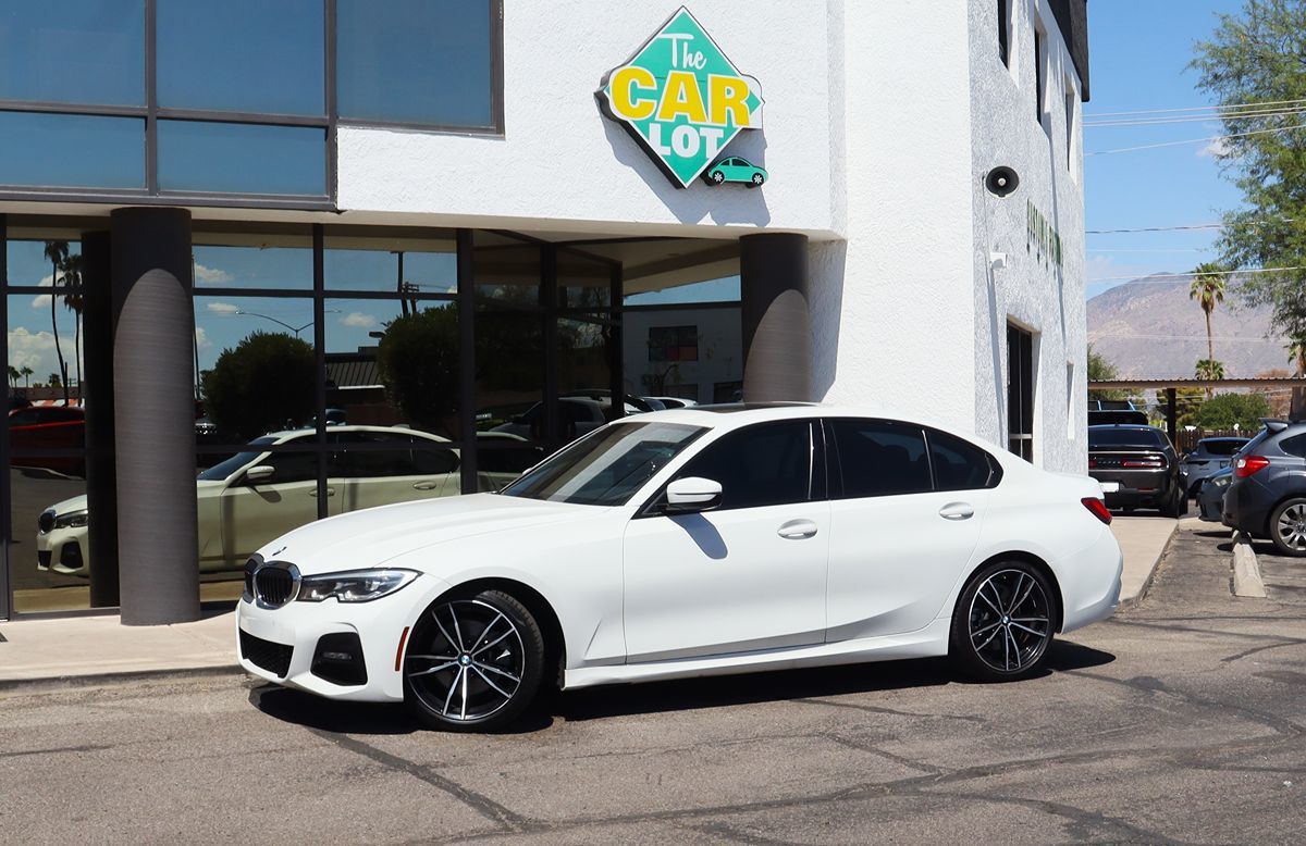 2021 Bmw 330i photo 2