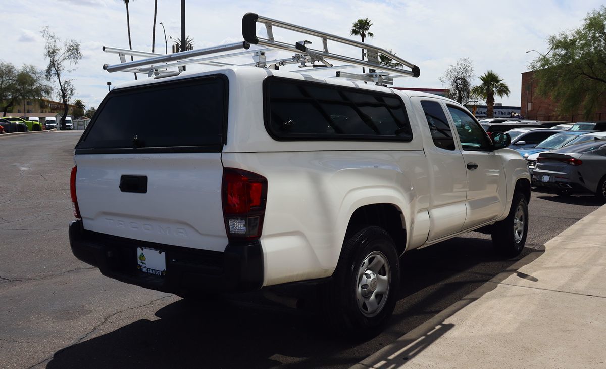 2022 Toyota Tacoma SR Access Cab photo 11