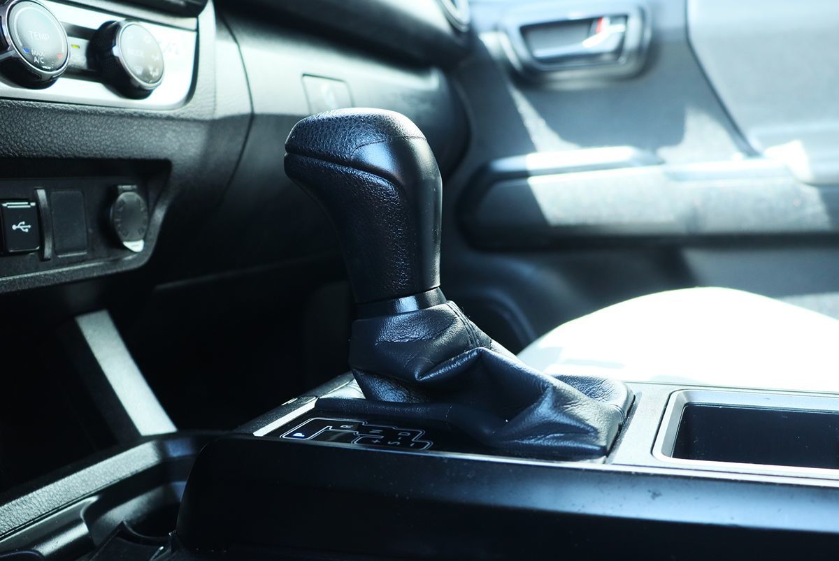 2022 Toyota Tacoma SR Access Cab photo 37
