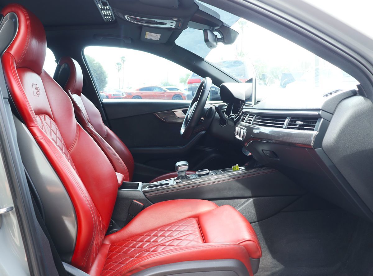 2019 Audi S4 Base Prestige photo 27