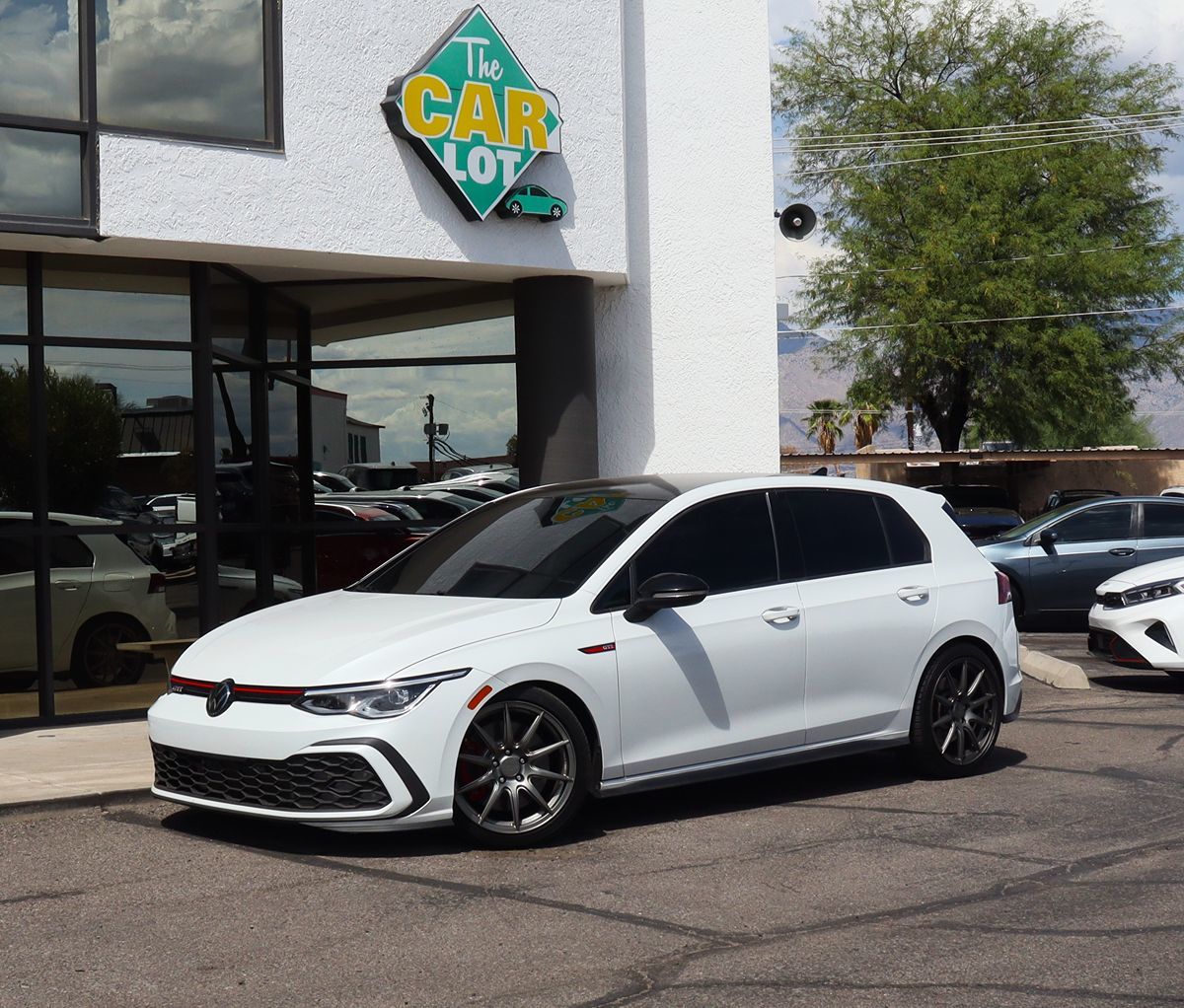 2023 Volkswagen Golf GTI S photo 2
