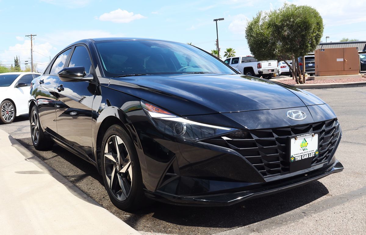 2023 Hyundai Elantra SEL photo 15