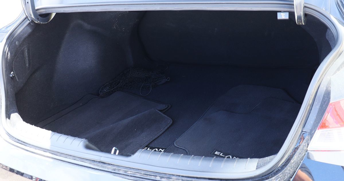 2023 Hyundai Elantra SEL photo 20