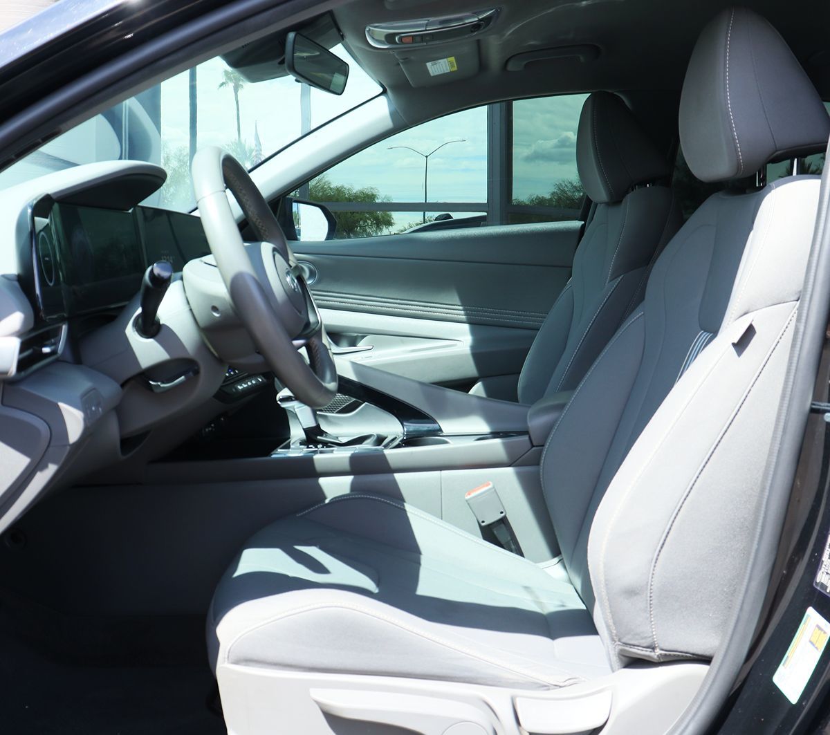 2023 Hyundai Elantra SEL photo 34