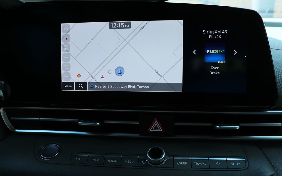 2023 Hyundai Elantra SEL photo 38