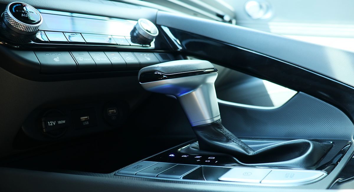 2023 Hyundai Elantra SEL photo 42