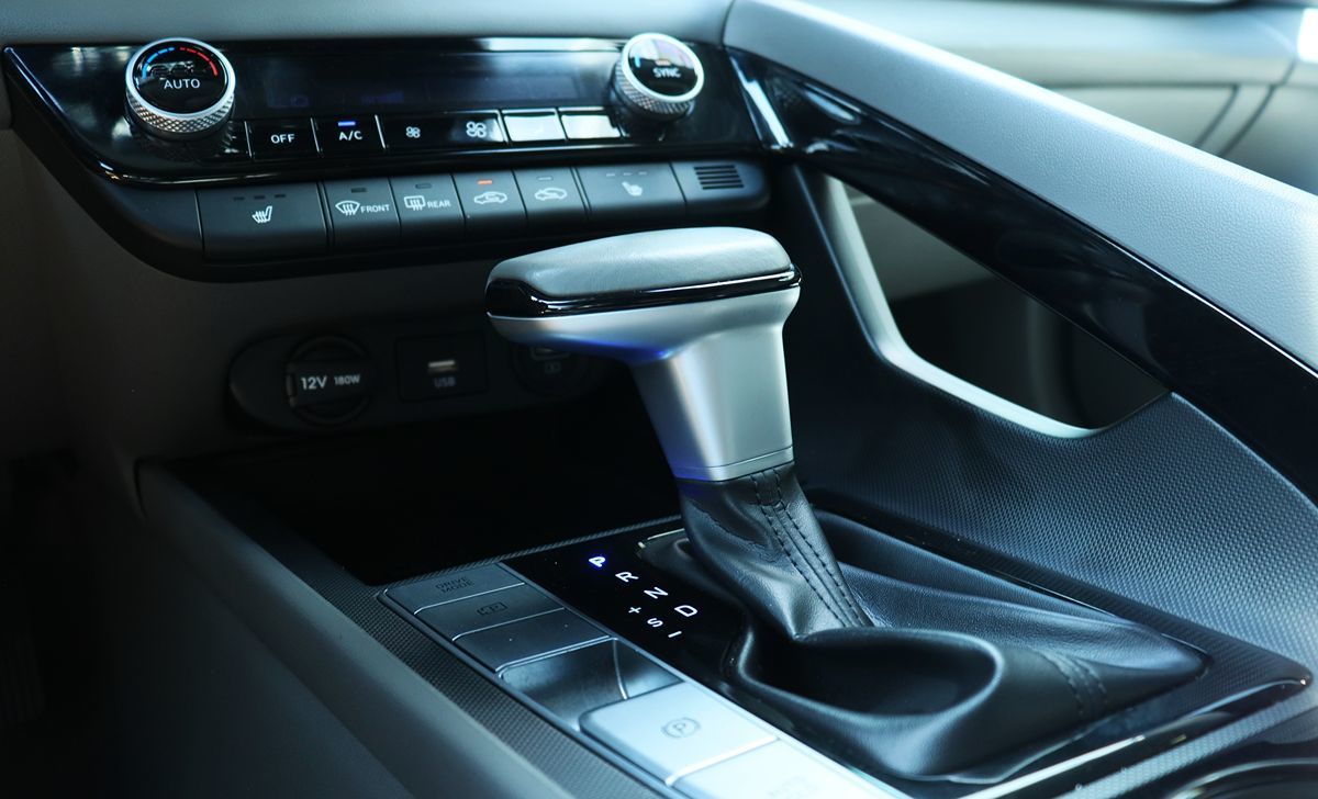 2023 Hyundai Elantra SEL photo 43