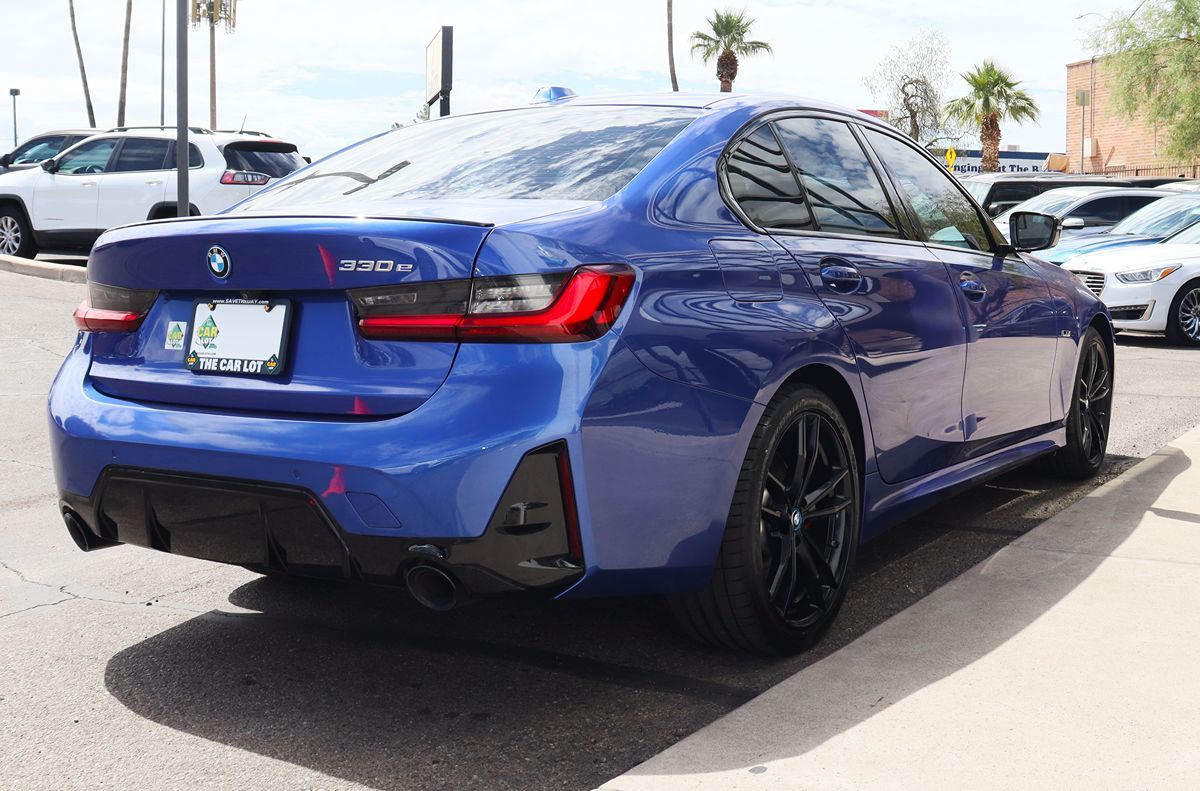 2023 Bmw 330e photo 9
