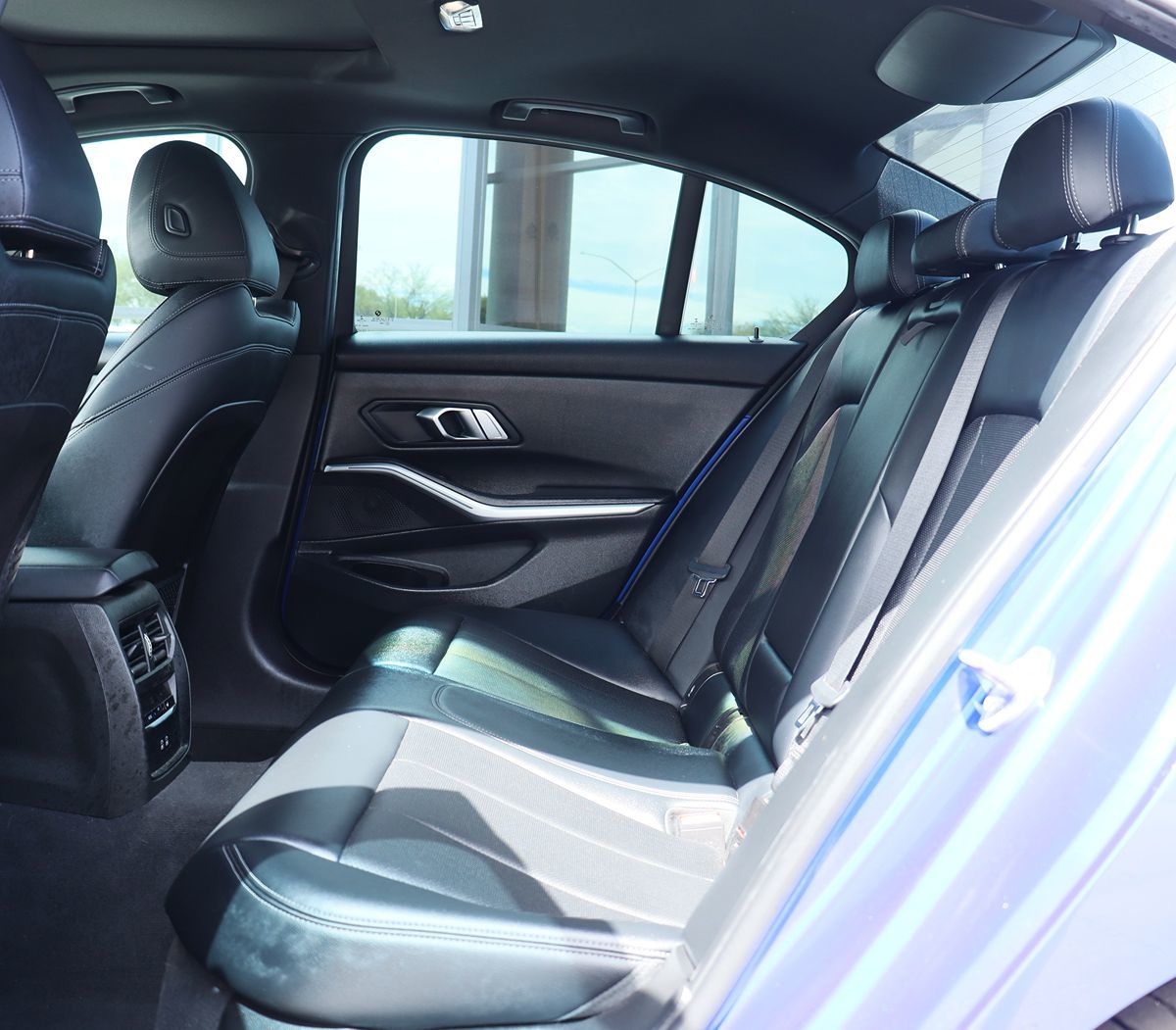 2023 Bmw 330e photo 24