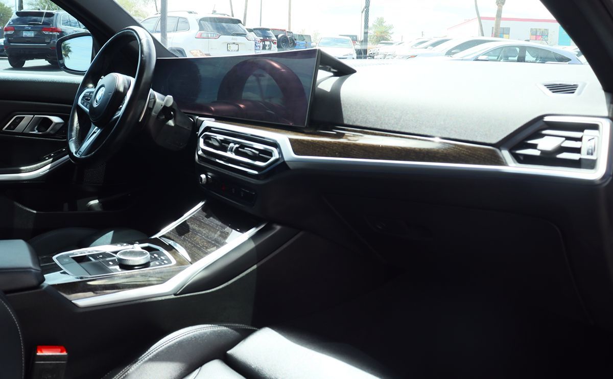 2023 Bmw 330e photo 28