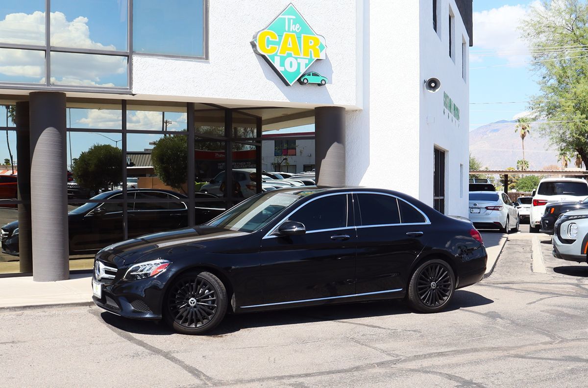 2020 Mercedes Benz C 300 photo 2