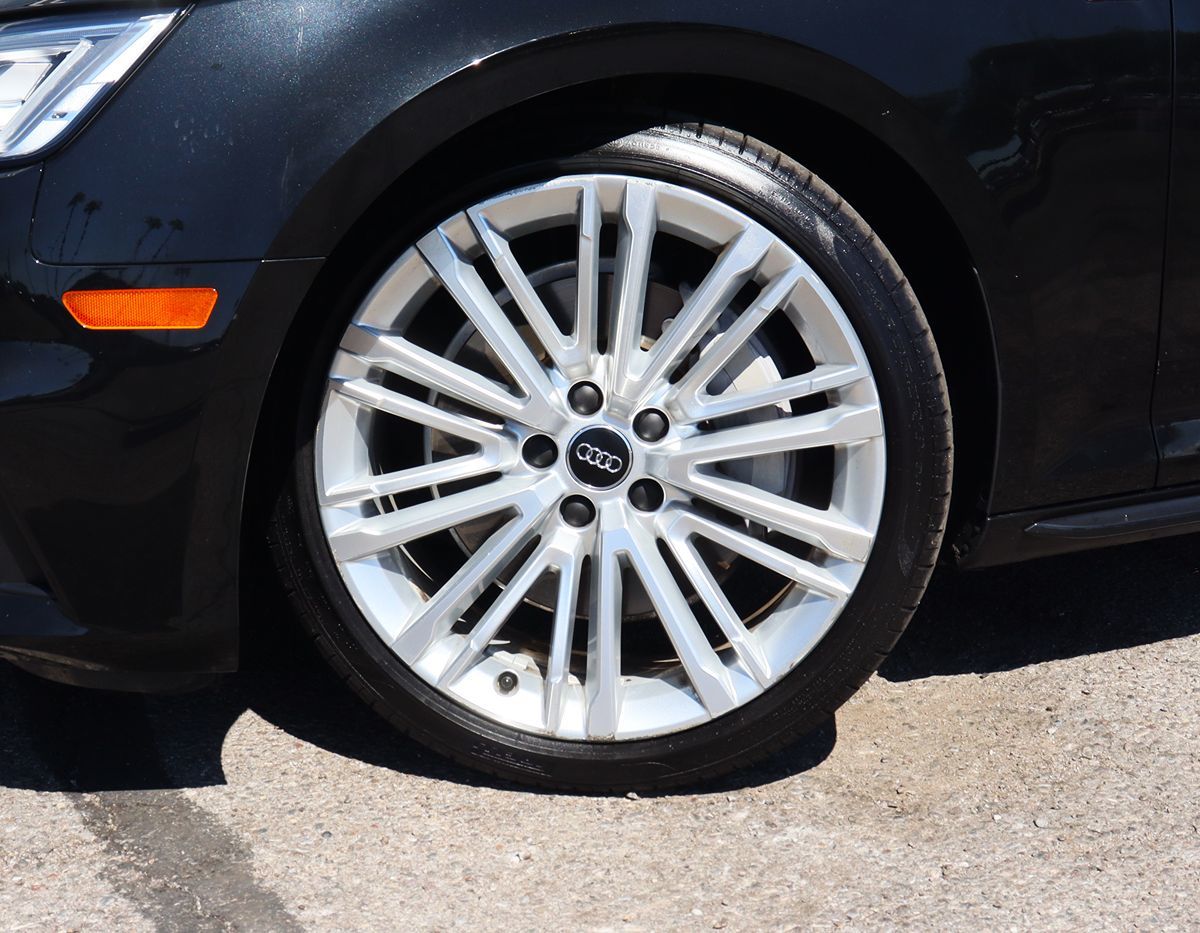 2018 Audi A4 Premium Plus photo 4