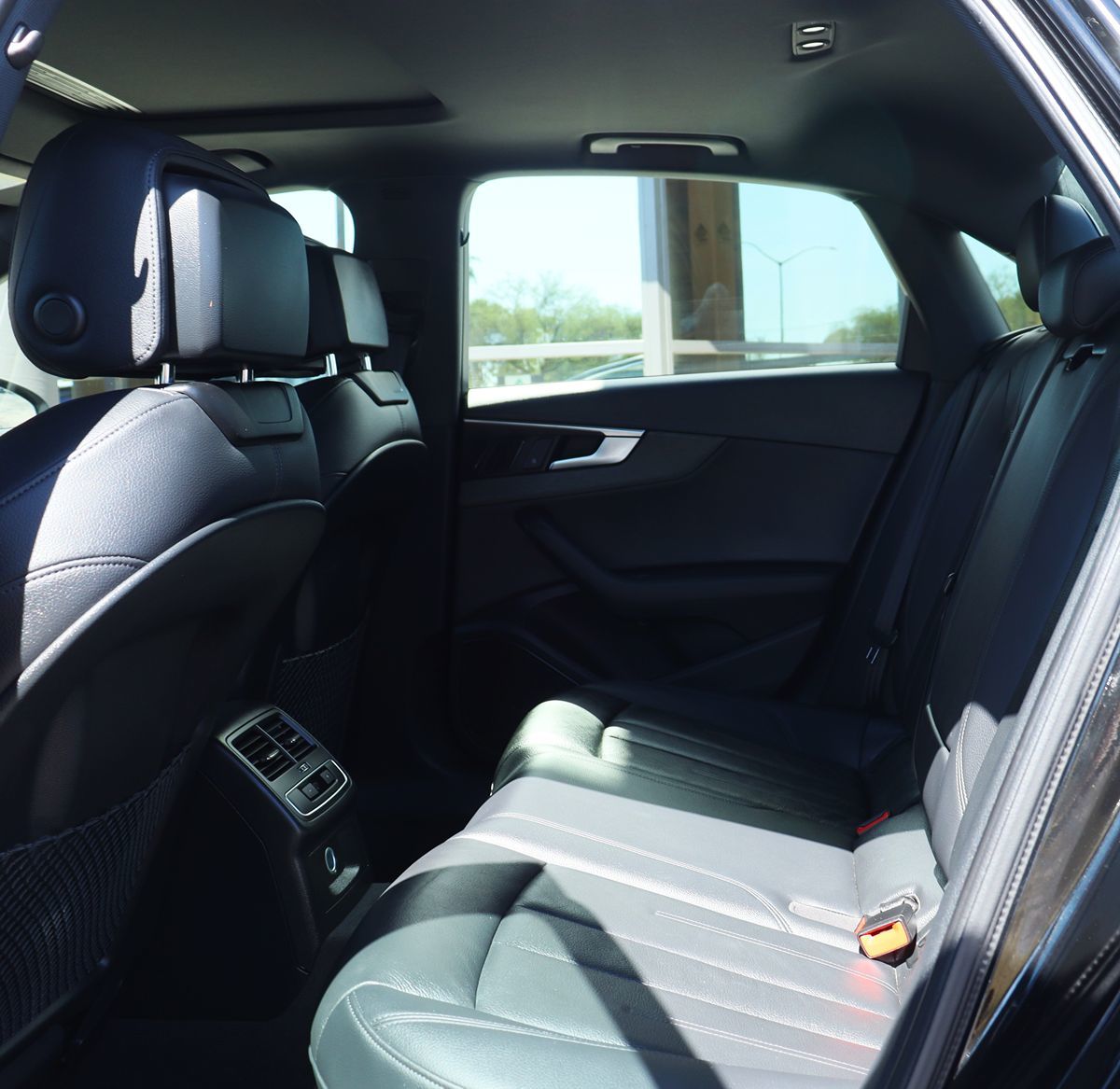 2018 Audi A4 Premium Plus photo 25