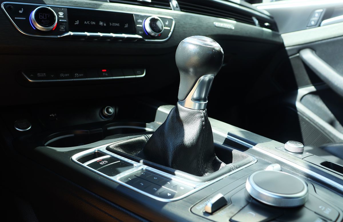 2018 Audi A4 Premium Plus photo 42