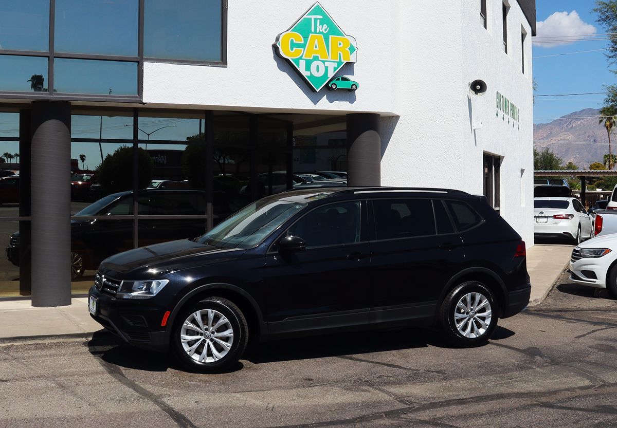 2019 Volkswagen Tiguan S photo 2