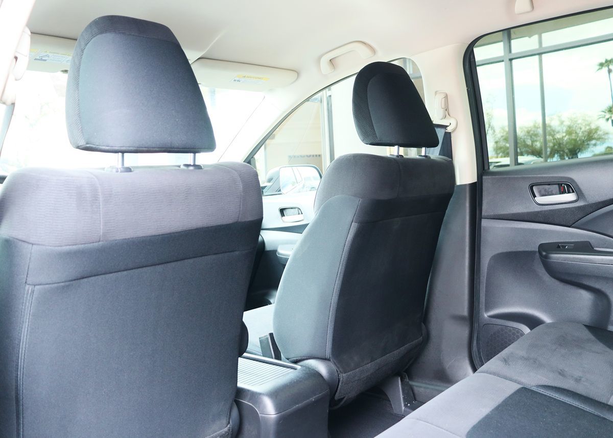 2013 Honda CR-V LX photo 27