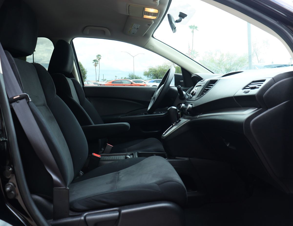 2013 Honda CR-V LX photo 30